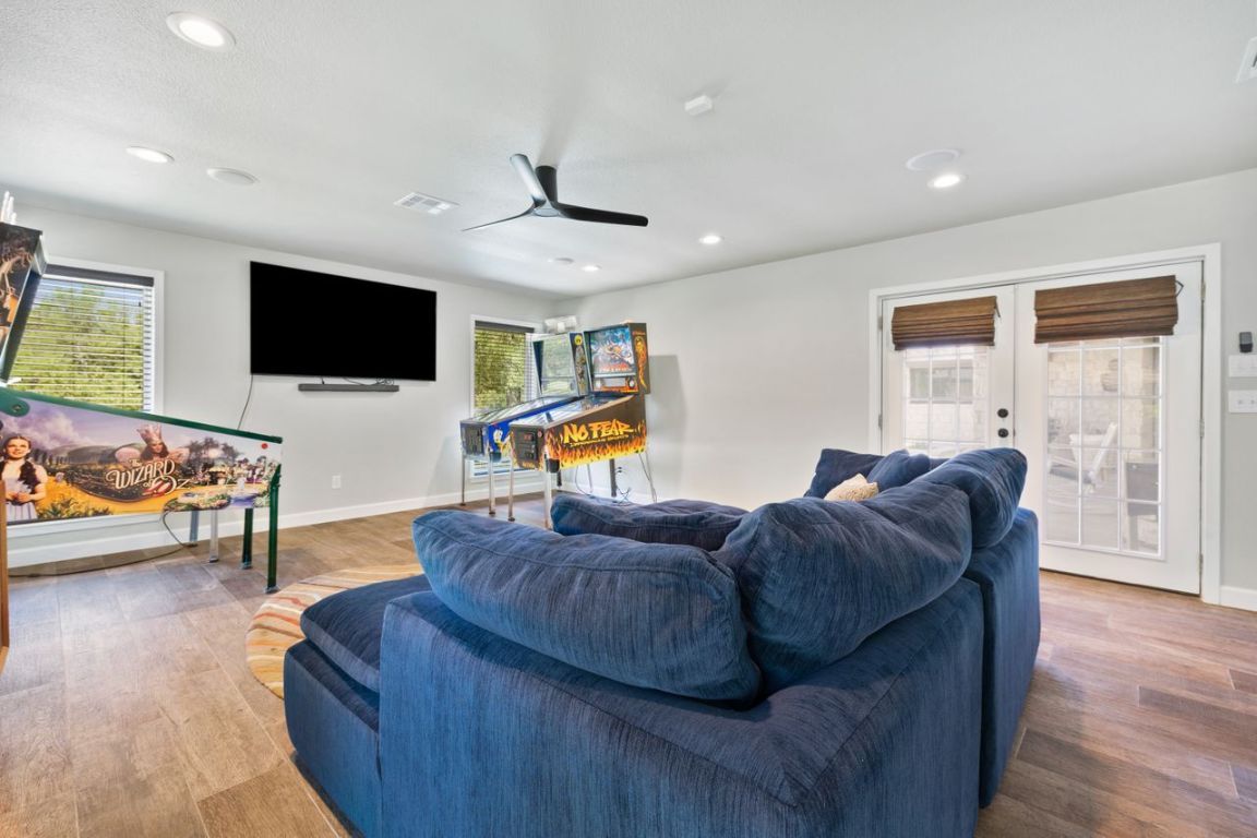 Game Room, Interior, Living room, Recessed Lighting, Wood Texture Flooring