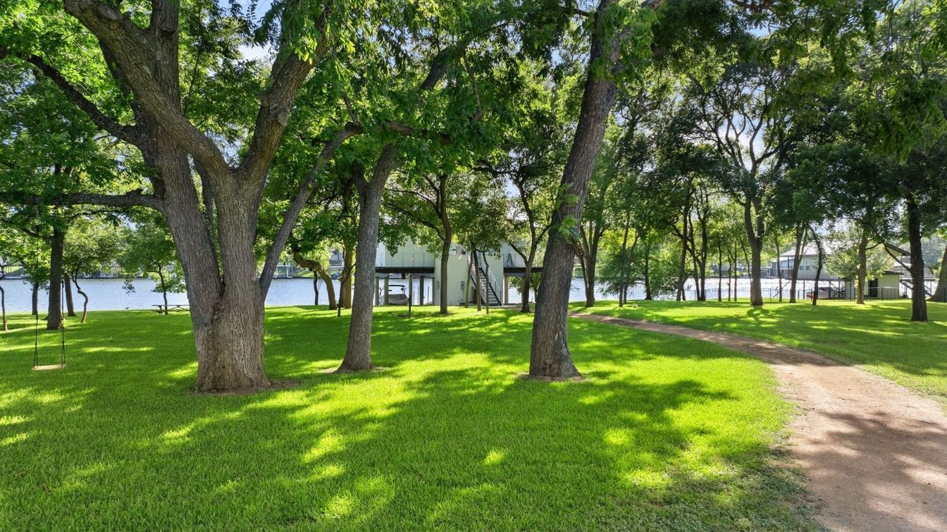 Exterior, Water
