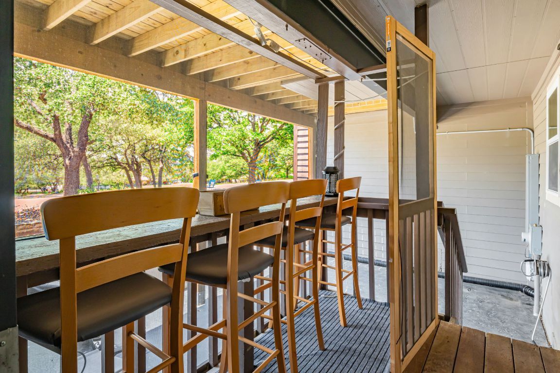Dining room, Interior