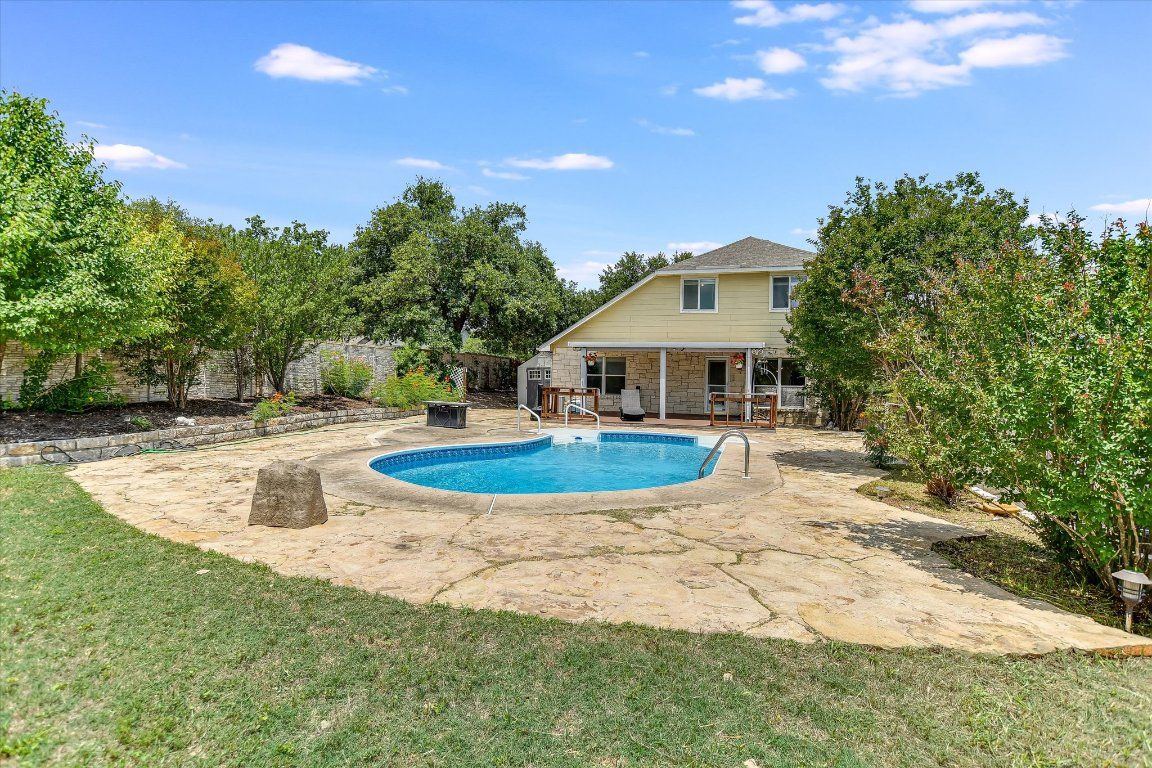 Backyard, Exterior, Pool
