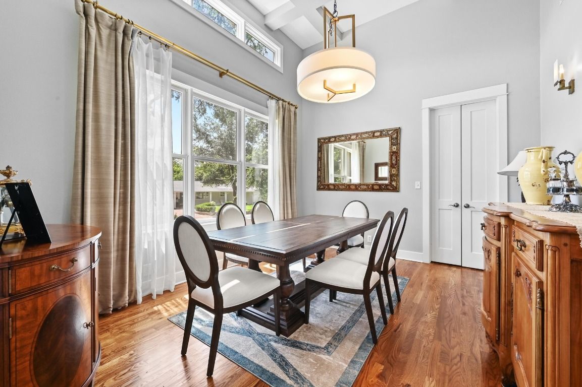 Dining room, Interior, Wood Texture Flooring