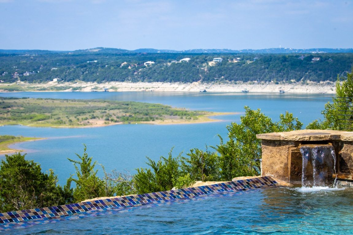Exterior, Pool, Water