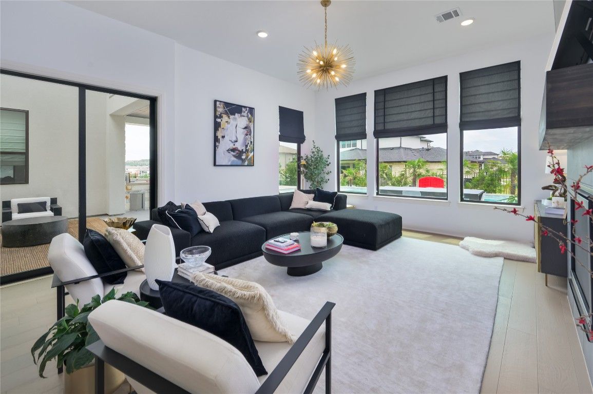 Interior, Living room, Pendant Lights, Recessed Lighting