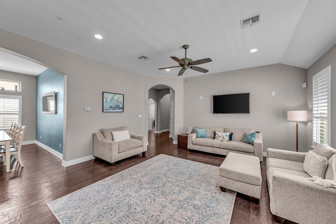 Interior, Living room, Recessed Lighting, Wood Texture Flooring