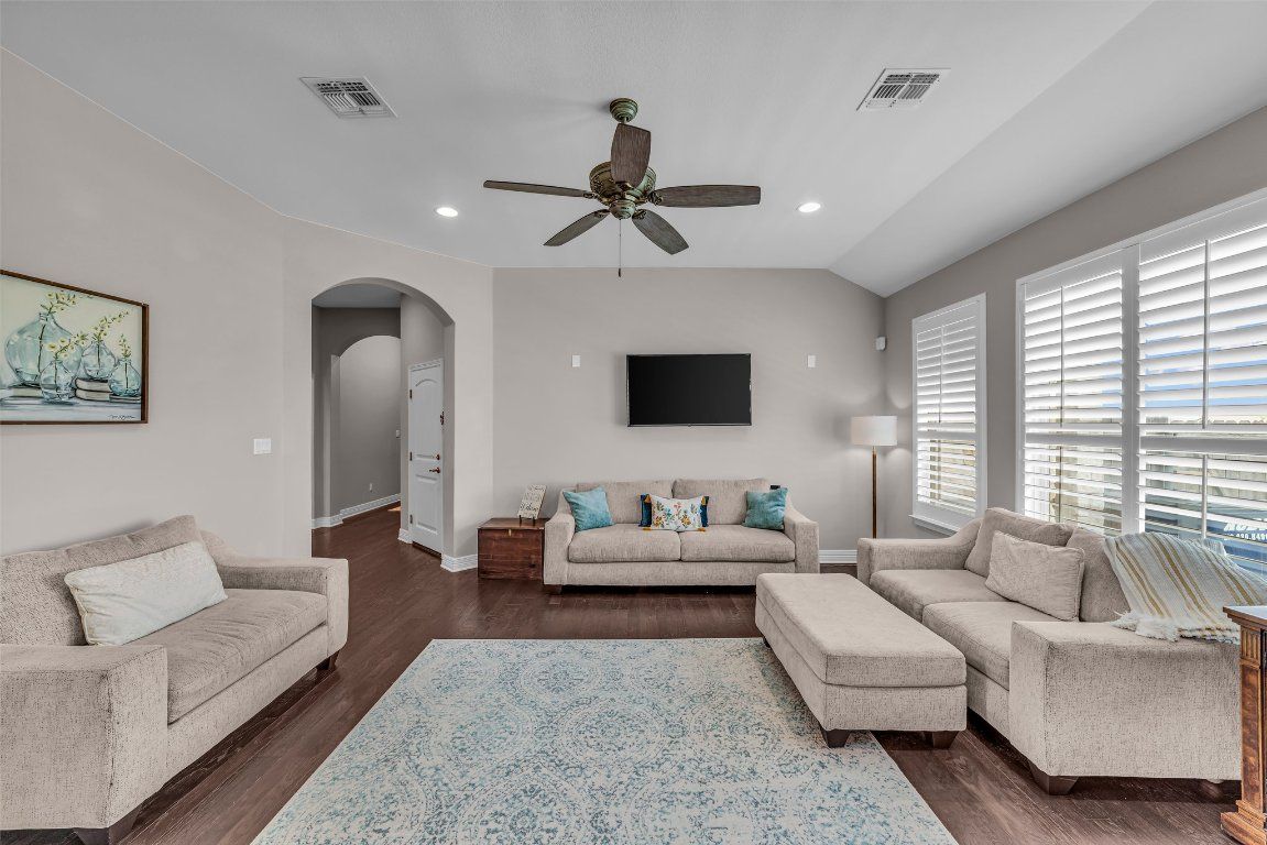 Interior, Living room, Recessed Lighting, Wood Texture Flooring