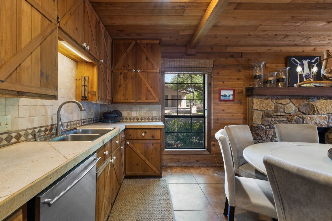 Dining room, Interior, Kitchen, Tile Countertops, Wooden Ceilings, Wooden Walls