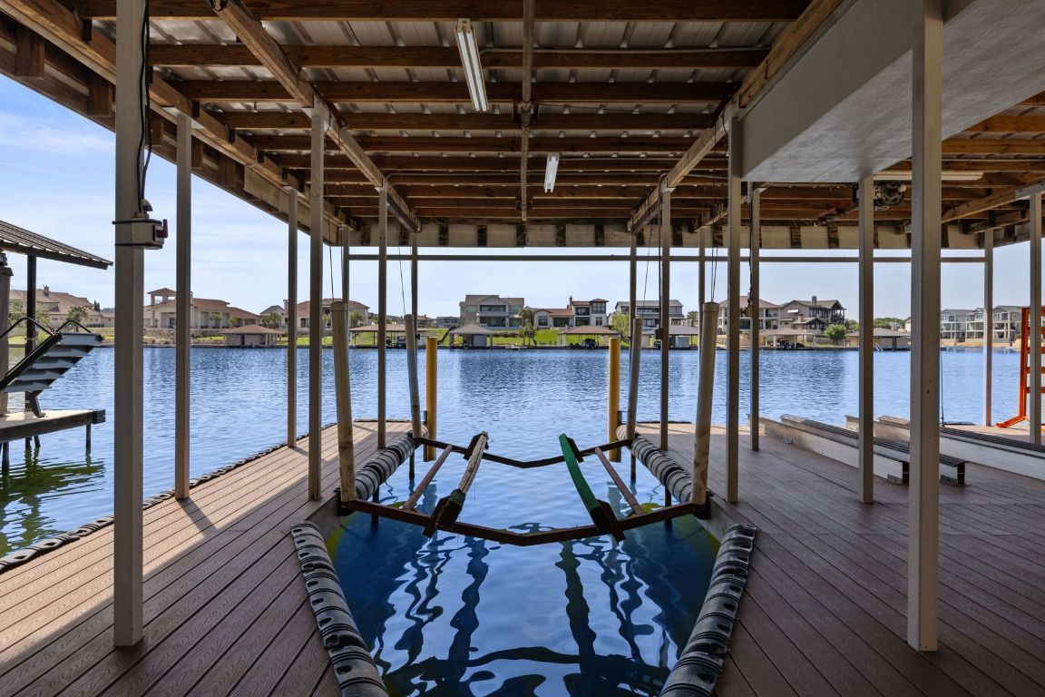Exterior, Water