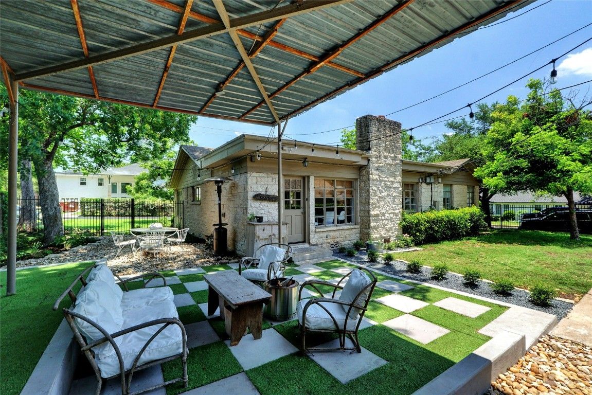 Backyard, Exterior