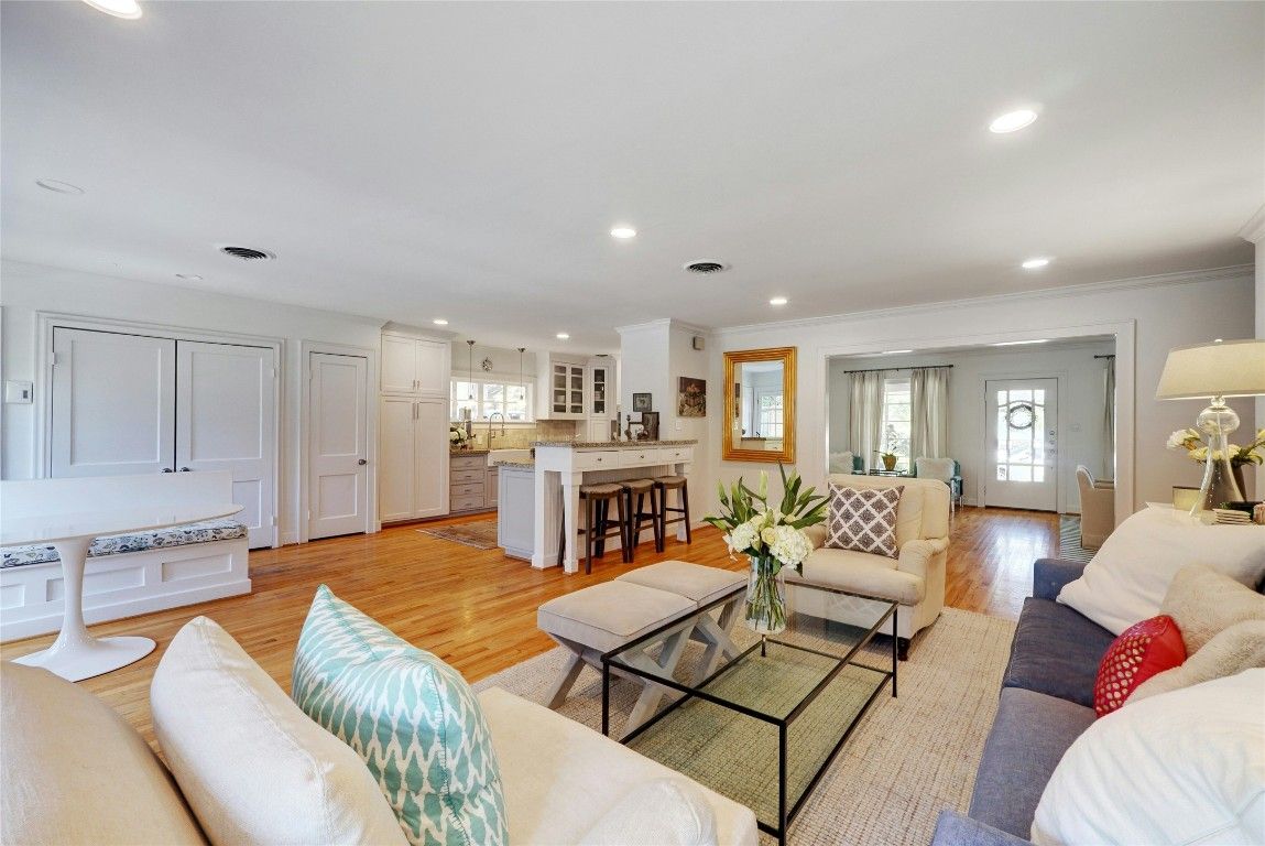 Interior, Kitchen, Living room, Recessed Lighting, Wood Texture Flooring