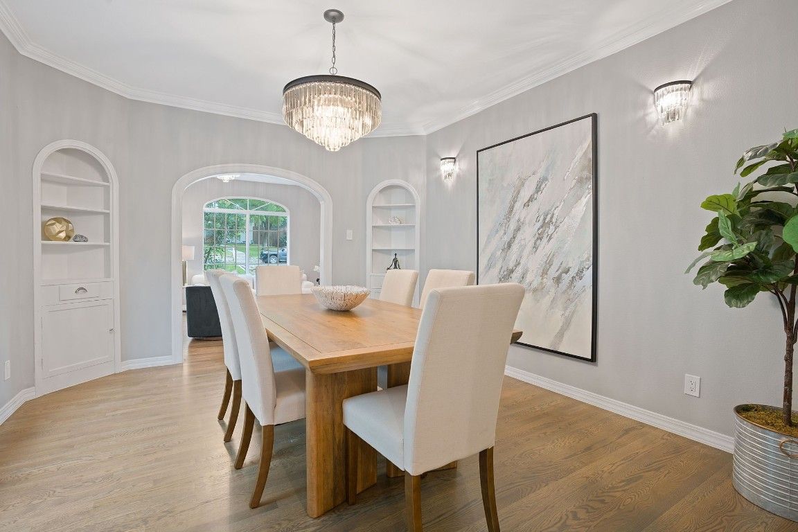 Chandelier, Dining room, Interior, Wood Texture Flooring
