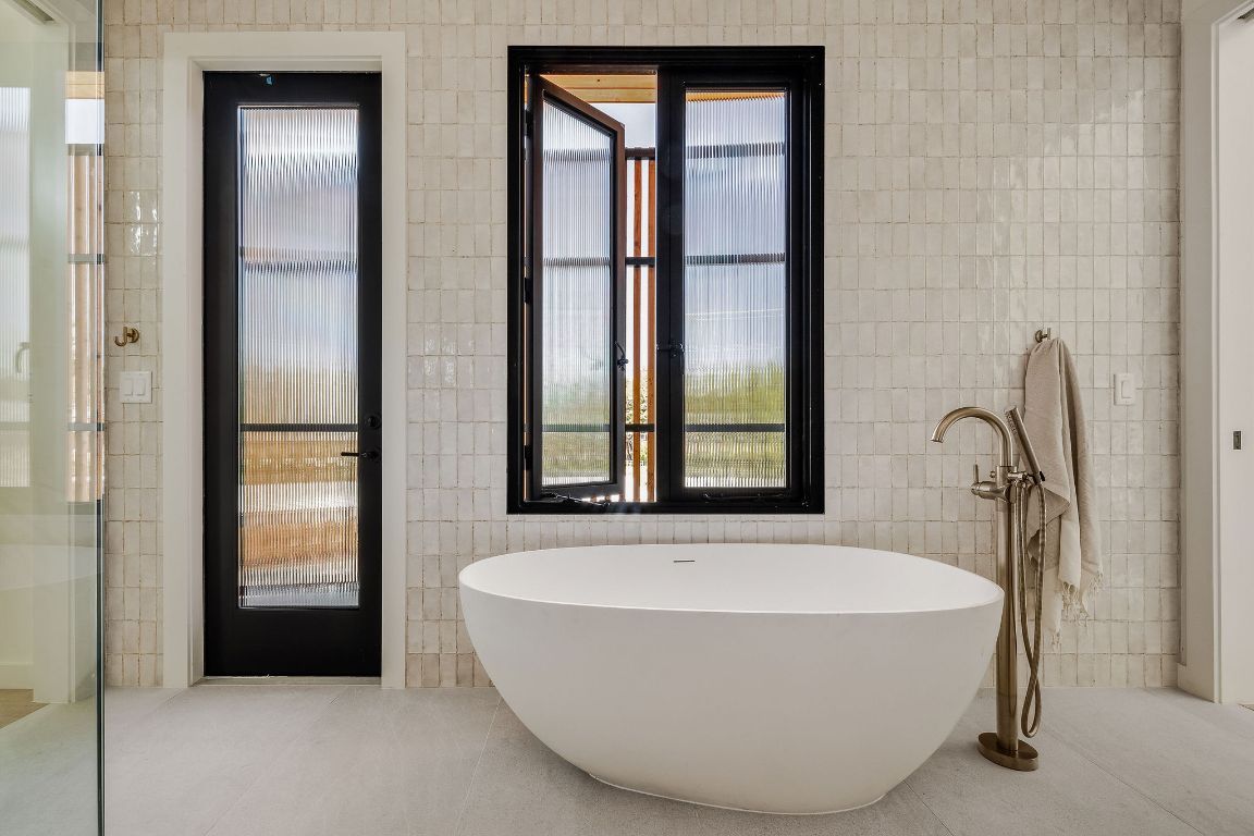 Bathroom, Free Standing Baths, Glass Shower, Interior