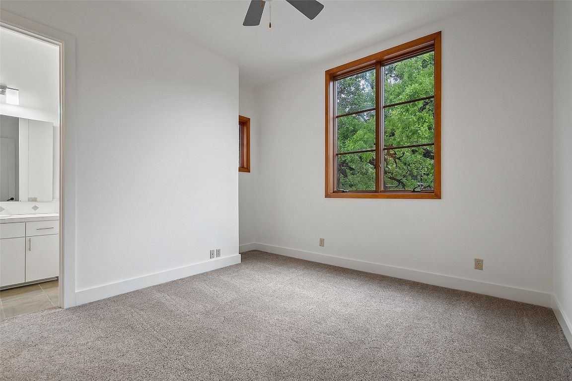 Bathroom, Empty room, Interior