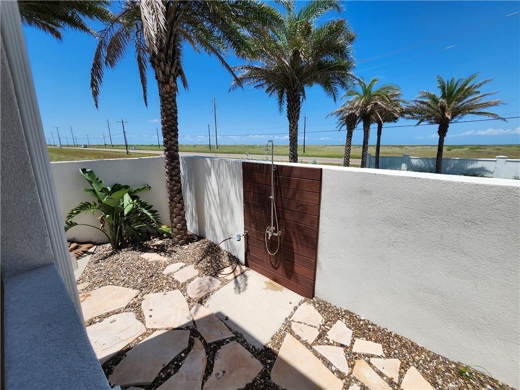 Exterior, Water