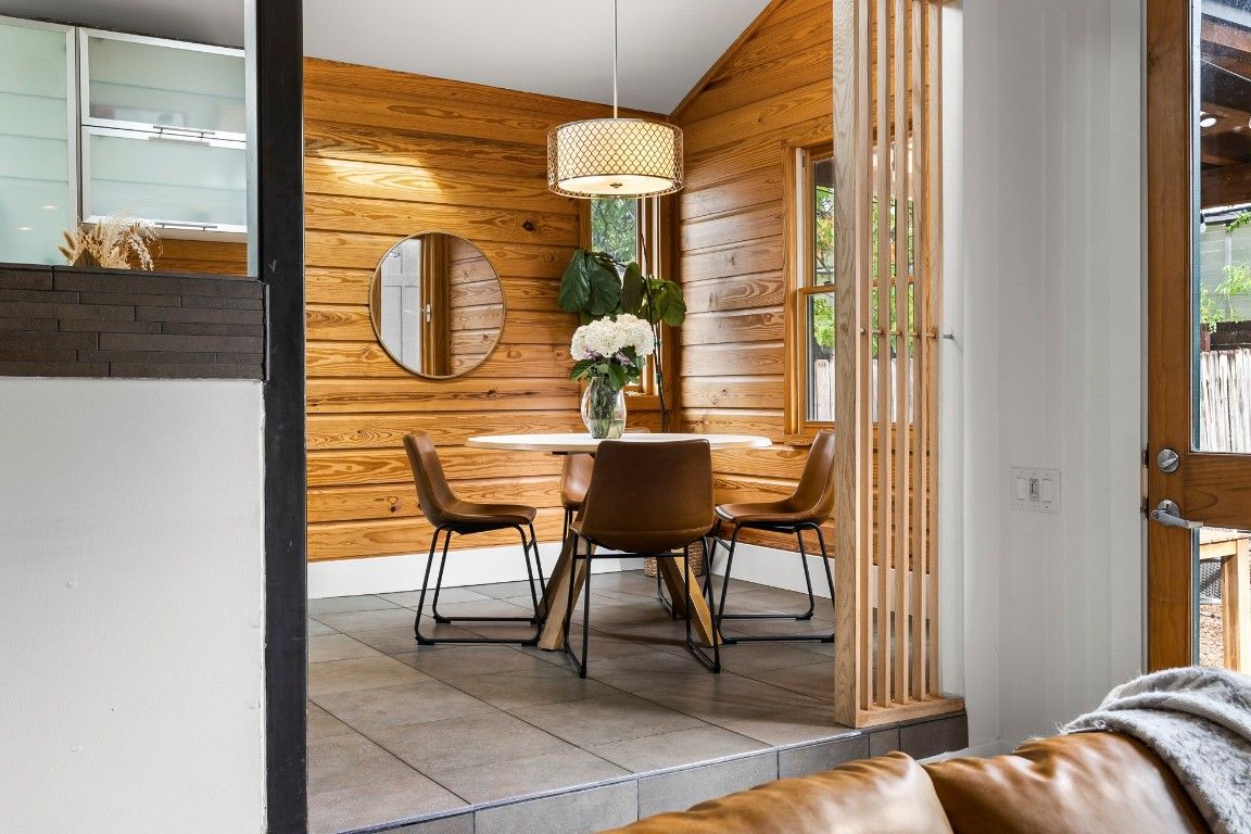 Dining room, Interior, Pendant Lights, Wooden Walls