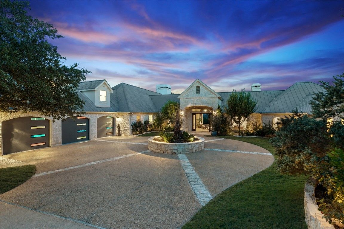 Attached, Backyard, Exterior, Facade, French Provincial