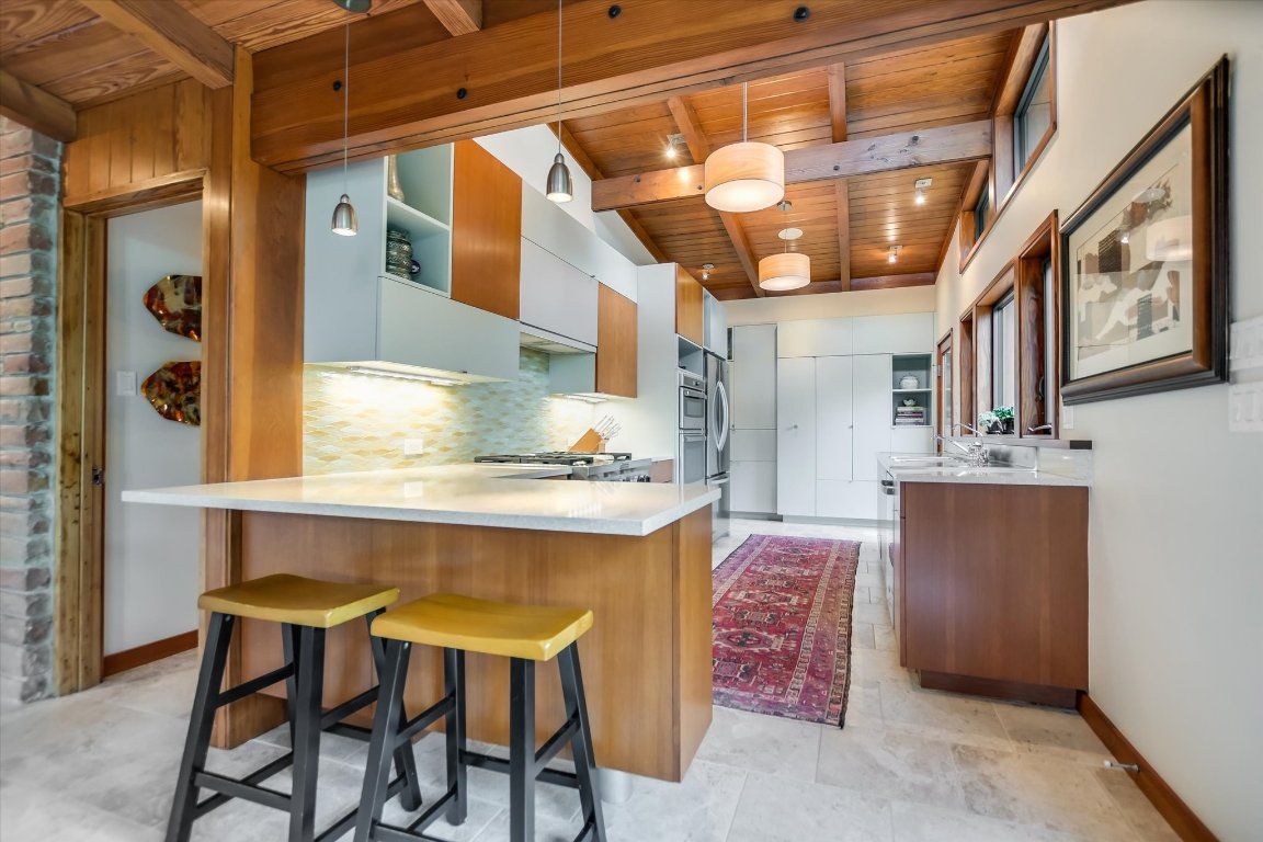 Interior, Kitchen, Pendant Lights, Recessed Lighting, Wooden Beams, Wooden Ceilings