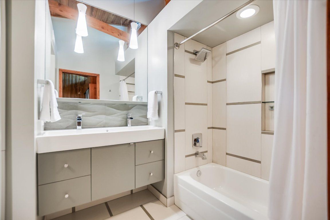 Bathroom, Interior, Recessed Lighting, Wooden Beams