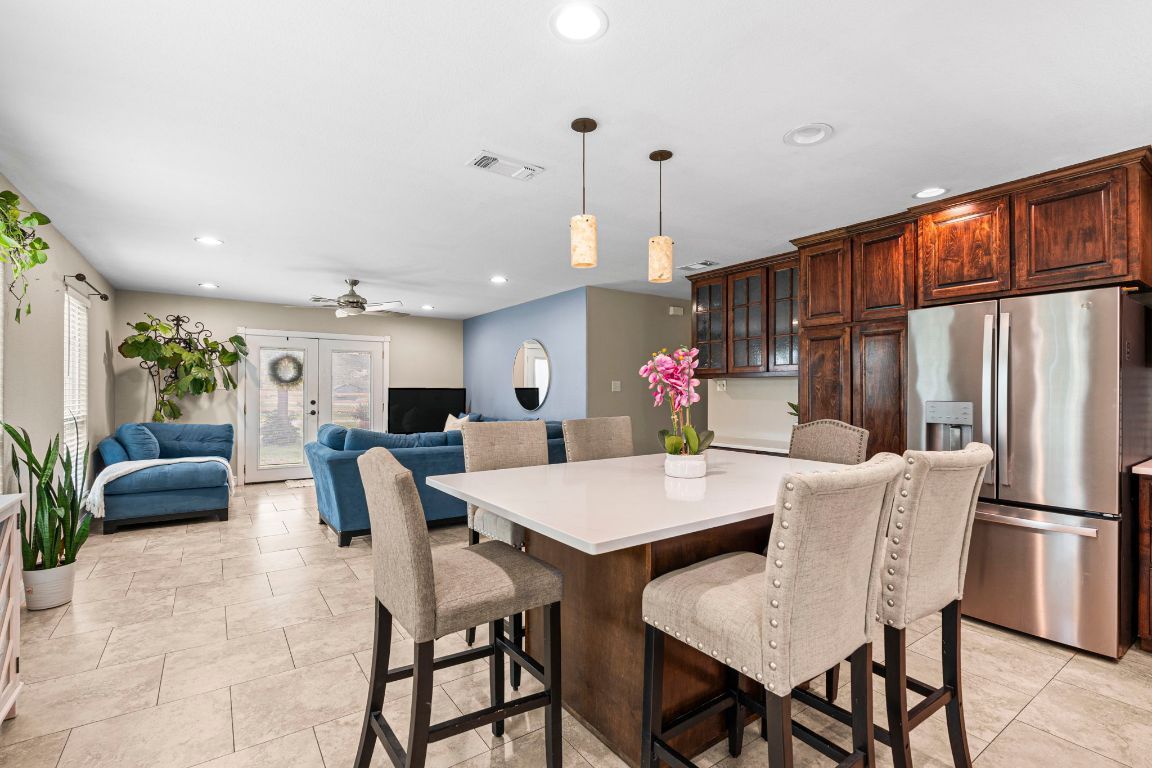 Dining room, Interior, Kitchen, Living room, Pendant Lights, Recessed Lighting, Stainless Steel Appliances