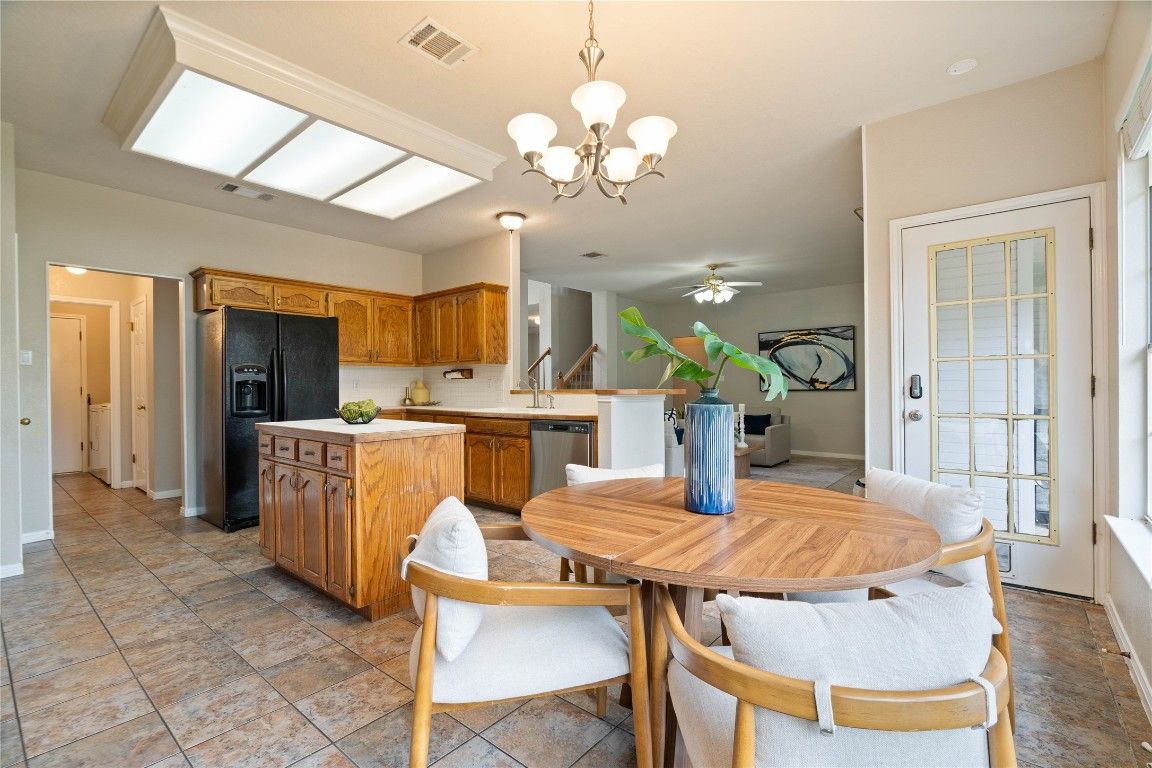 Chandelier, Dining room, Interior, Kitchen