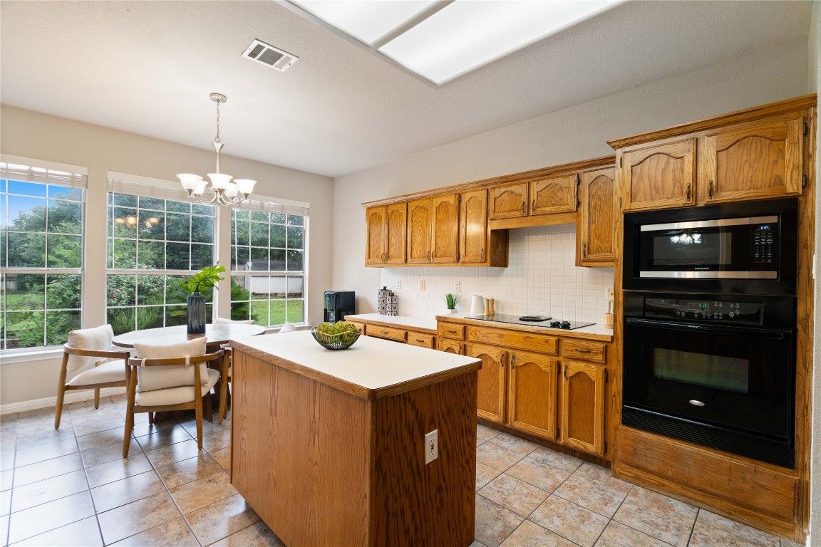 Chandelier, Dining room, Interior, Kitchen