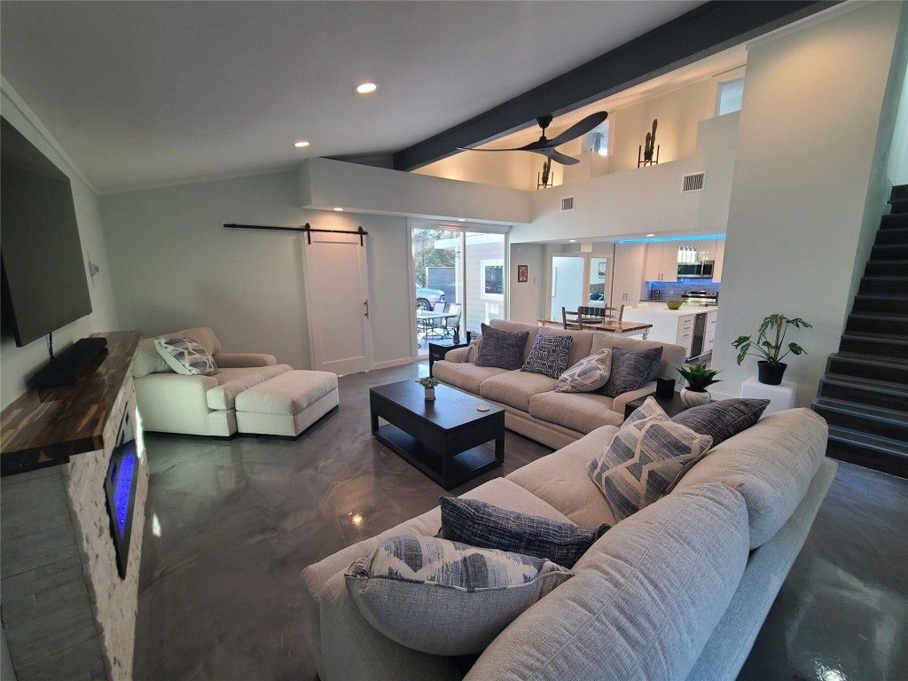 Dining room, Interior, Living room, Recessed Lighting