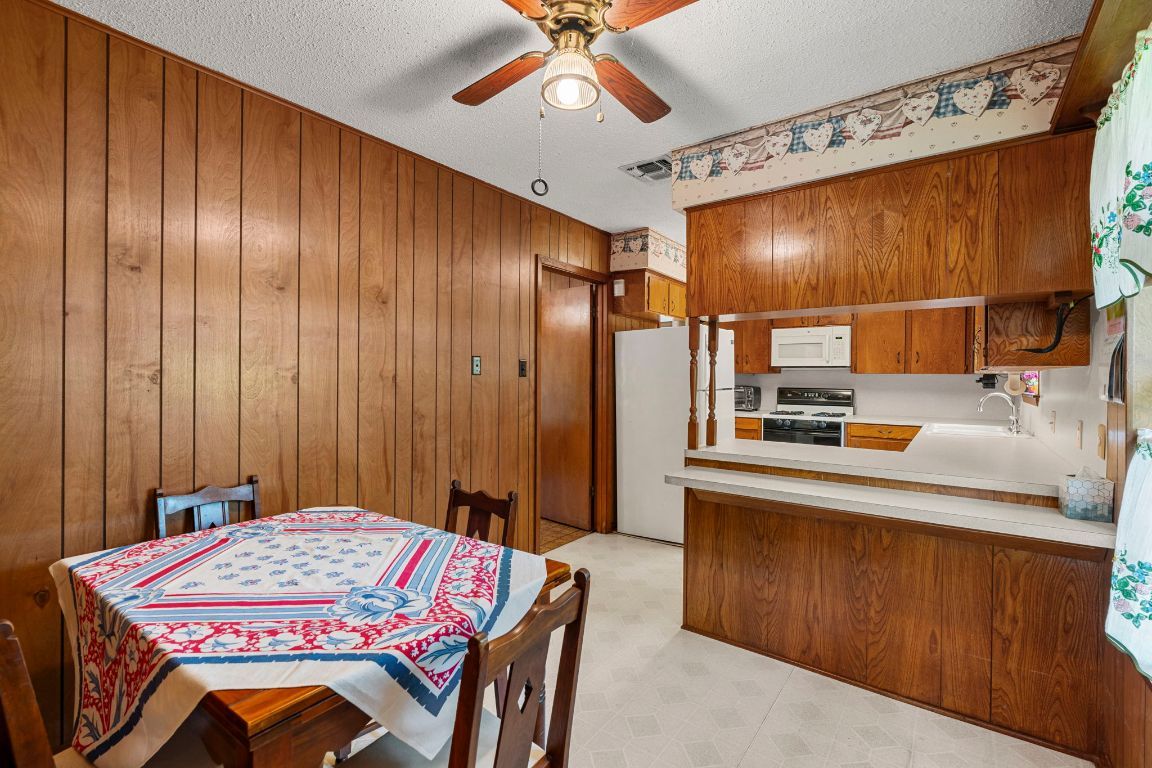 Interior, Kitchen, Wooden Walls