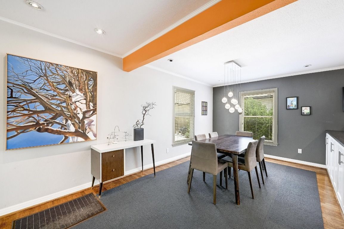 Dining room, Interior, Pendant Lights, Recessed Lighting, Wooden Beams, Wood Texture Flooring
