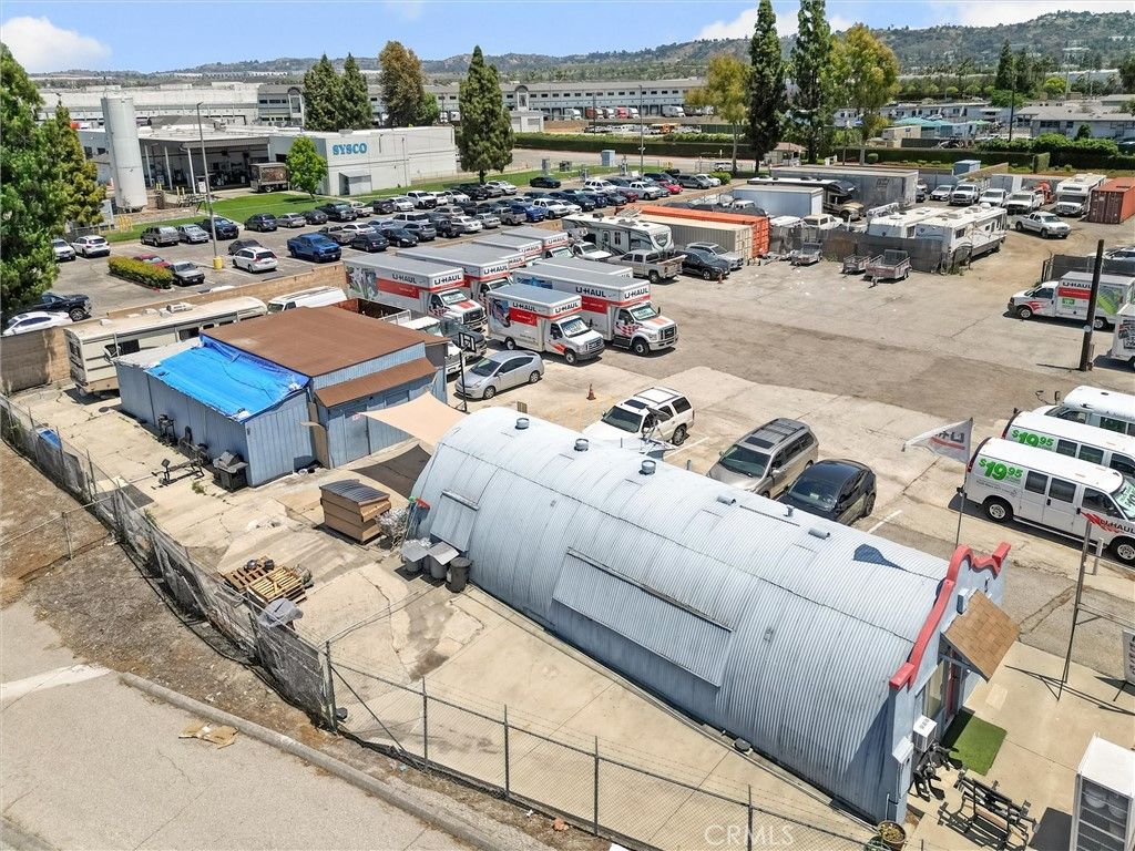 Exterior, Drone