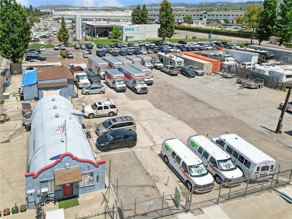 Exterior, Drone