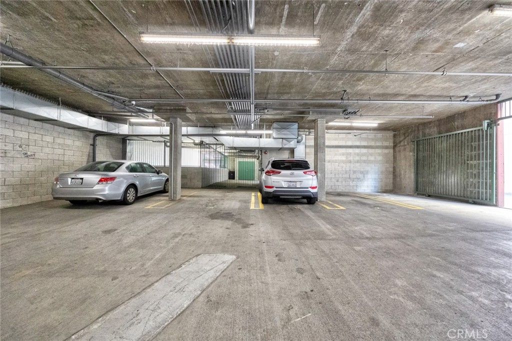 Garage, Interior, Stone Walls