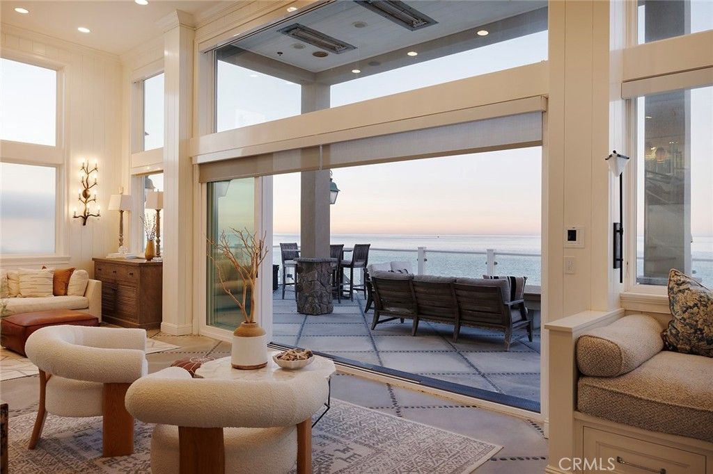 Interior, Living room, Recessed Lighting, Water