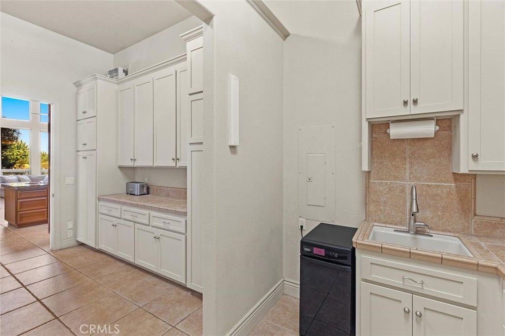 Interior, Kitchen, Tile Countertops