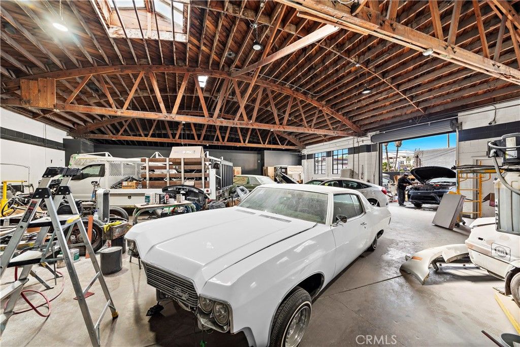 Fitness Equipment, Garage, Interior, Recessed Lighting, Wooden Beams
