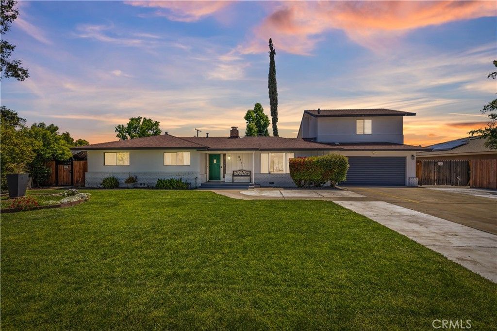 Attached, Backyard, Exterior, Facade, Split Level