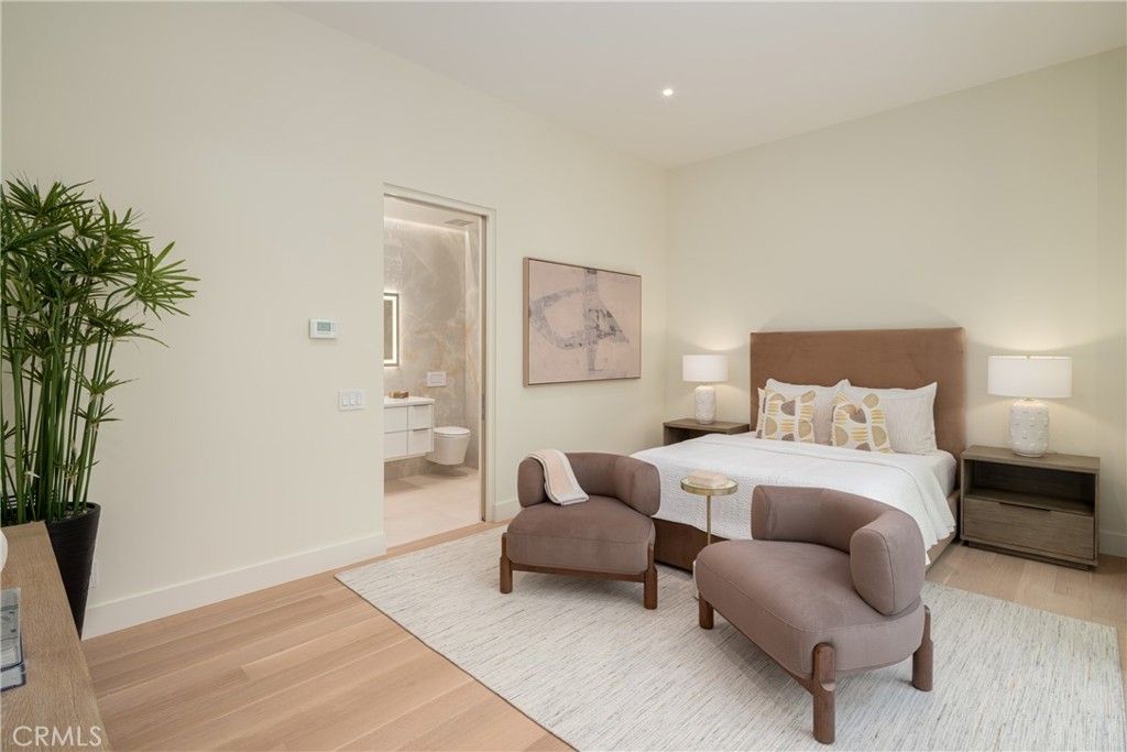 Bathroom, Bedroom, Interior, Recessed Lighting, Wood Texture Flooring