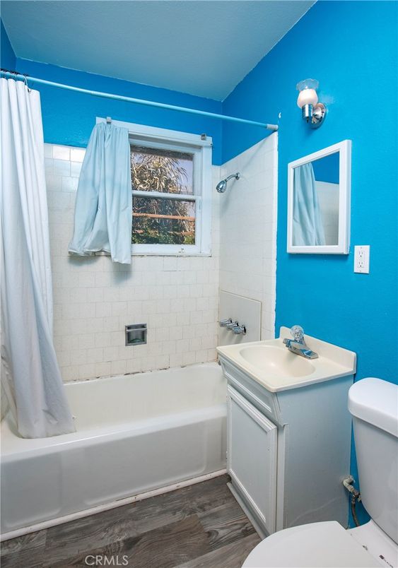 Bathroom, Interior, Wood Texture Flooring