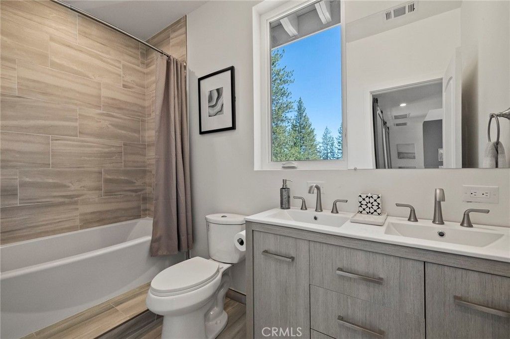 Bathroom, Dual Sink Vanities, Interior, Wood Texture Flooring
