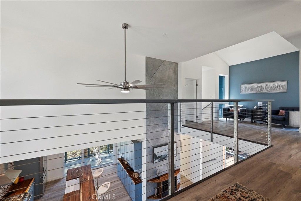 Interior, Pendant Lights, Recessed Lighting, Wood Texture Flooring