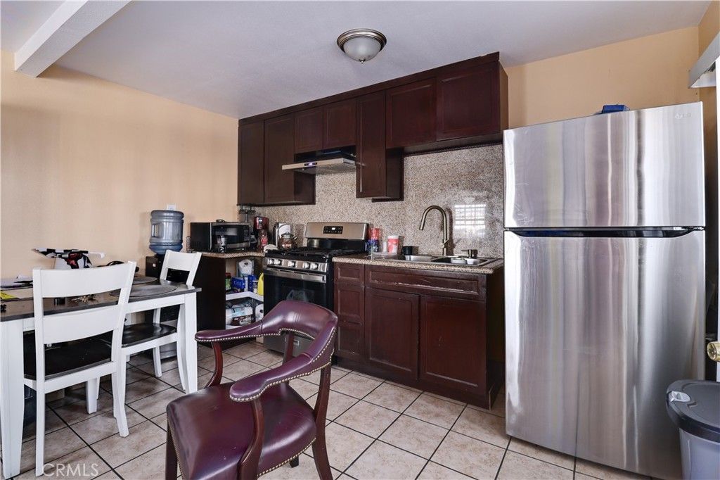 Dining room, Interior, Kitchen, Stainless Steel Appliances