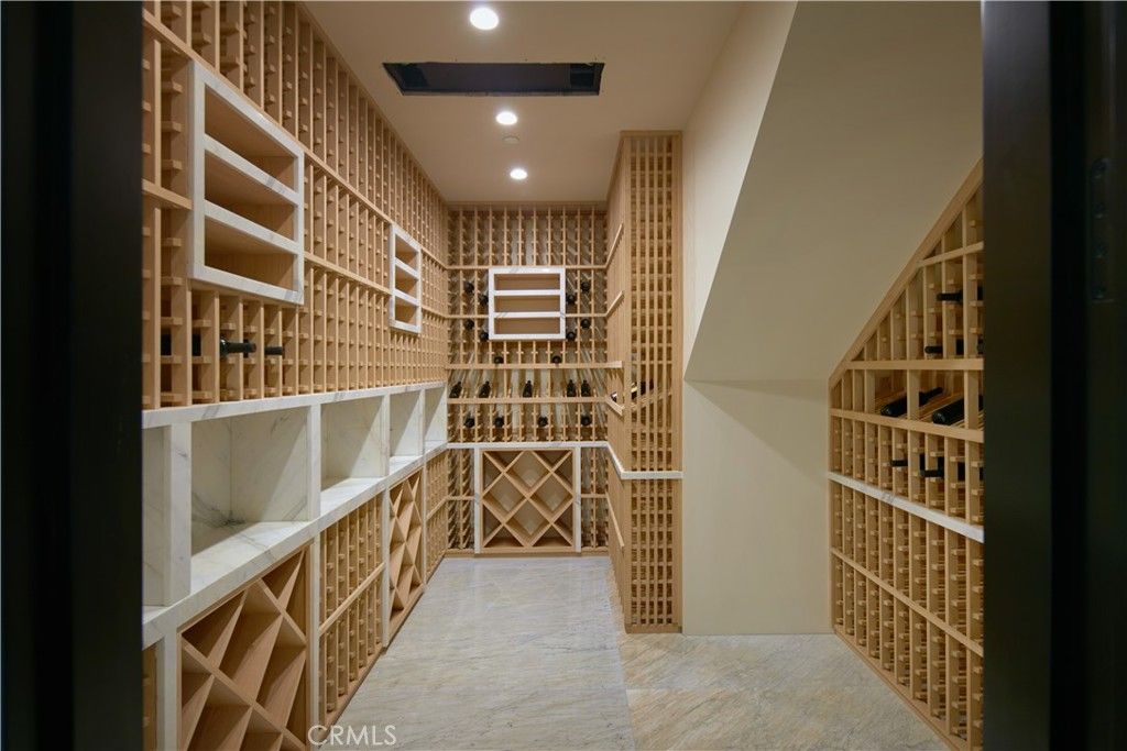 Interior, Recessed Lighting, Wine Storage