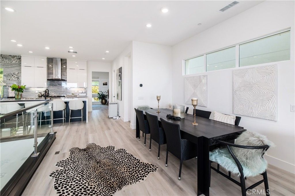 Dining room, Interior, Kitchen, Recessed Lighting, Stainless Steel Appliances, Wood Texture Flooring