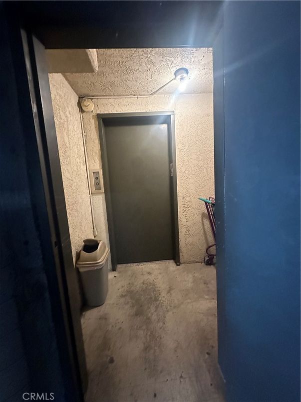 Elevator, Interior