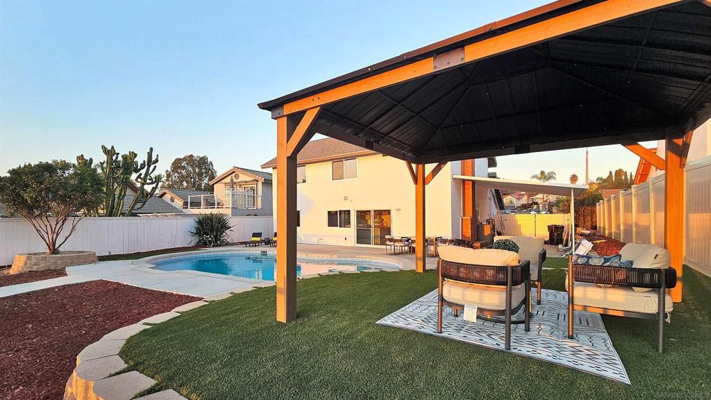 Backyard, Exterior, Pool