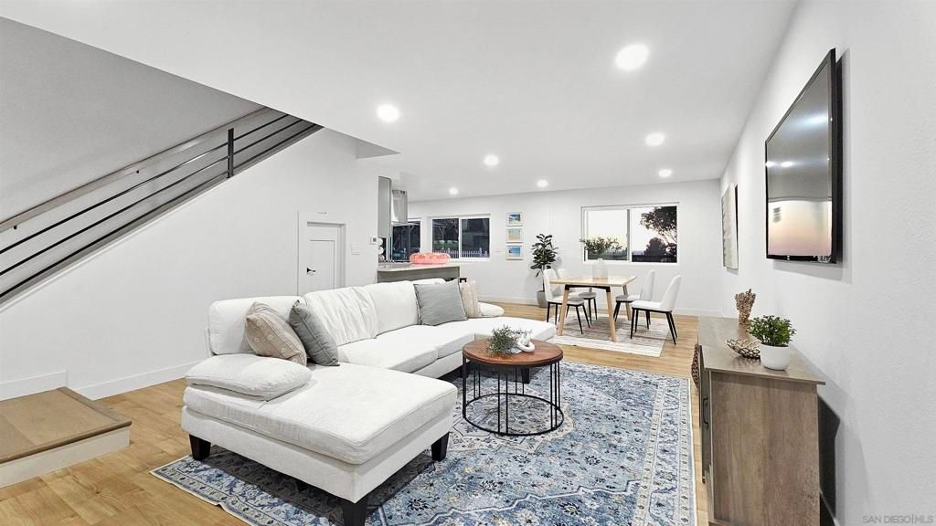 Dining room, Interior, Living room, Recessed Lighting, Wood Texture Flooring