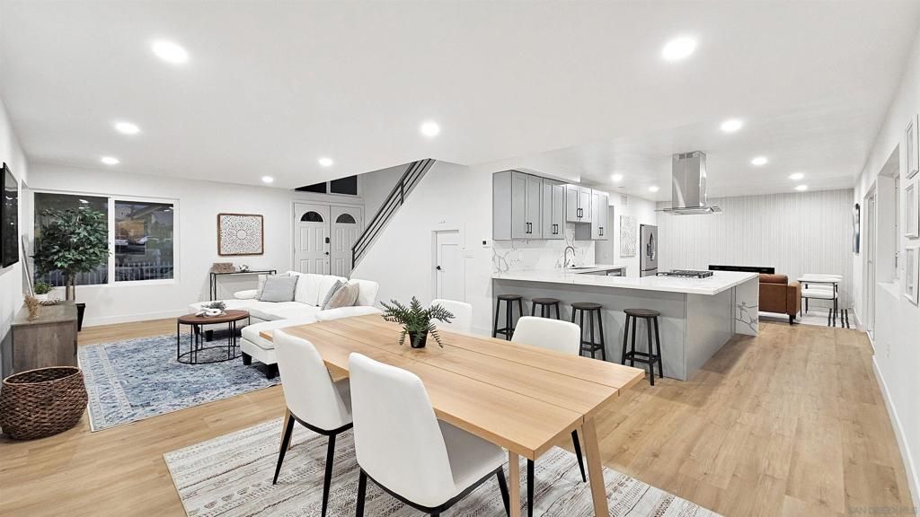 Dining room, Interior, Kitchen, Living room, Recessed Lighting, Wood Texture Flooring