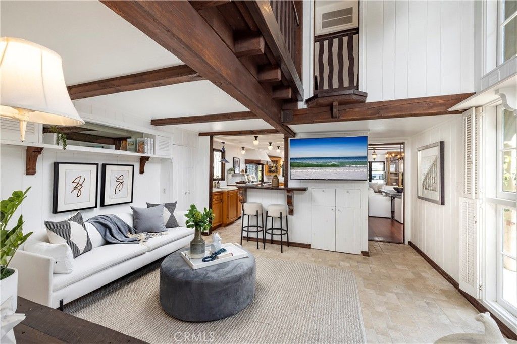 Interior, Pendant Lights, Wooden Beams