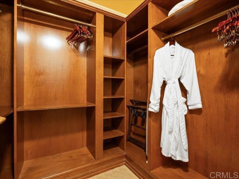 Interior, Walk-in Closets