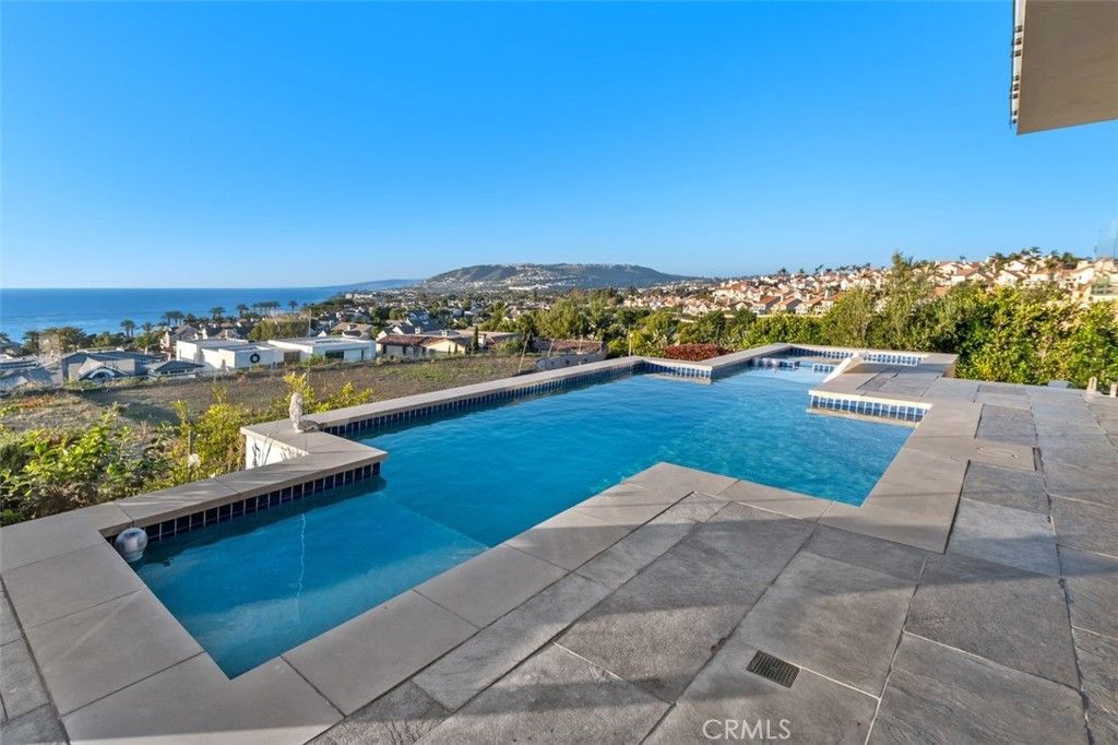 Exterior, Pool, Water