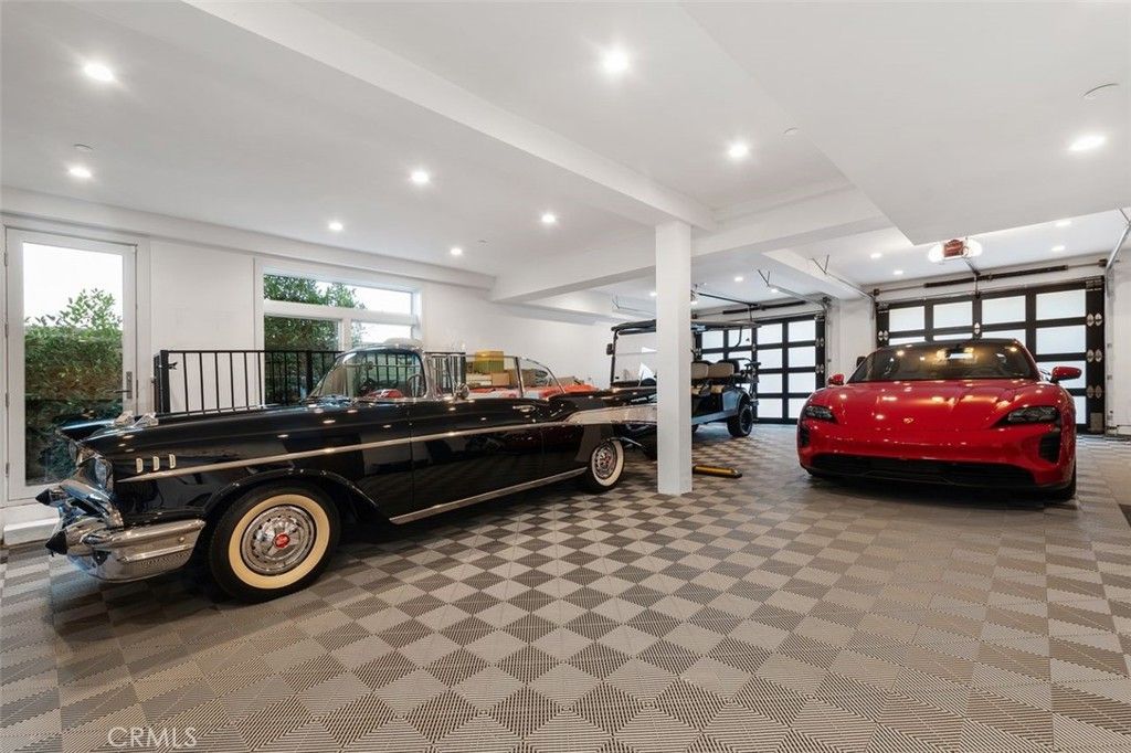 Garage, Interior, Recessed Lighting