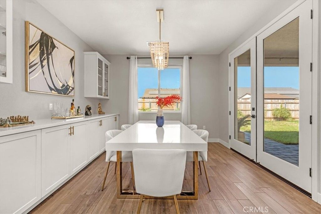 Chandelier, Dining room, Interior, Wood Texture Flooring